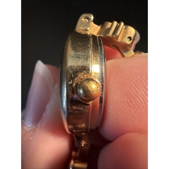 Disney Winnie The Pooh‎ Honey Bee Links Gold Watch Adjustable 7\